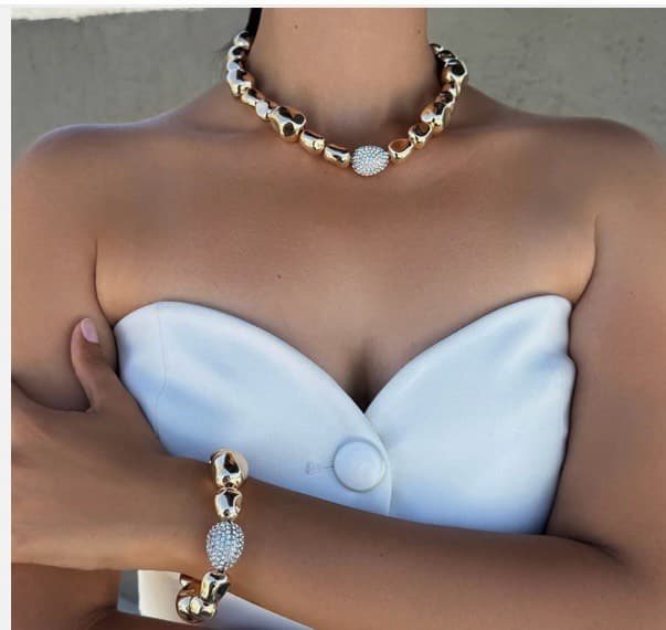 Chic Gold Jewelry Set