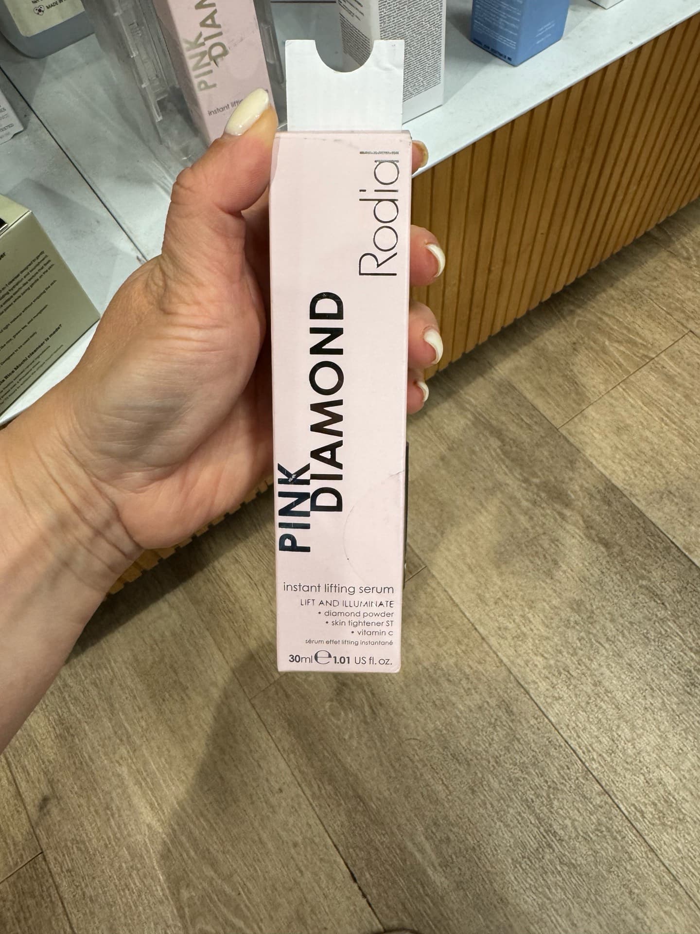 Pink Diamond Instant Lifting Serum