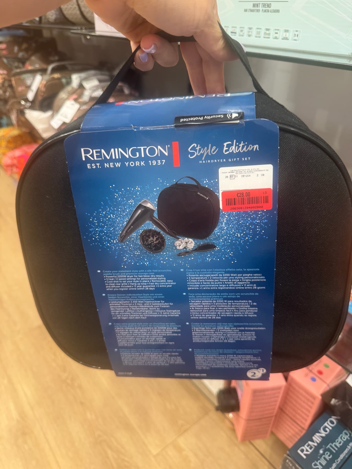 Remington Style Edition Hairdryer Gift Set