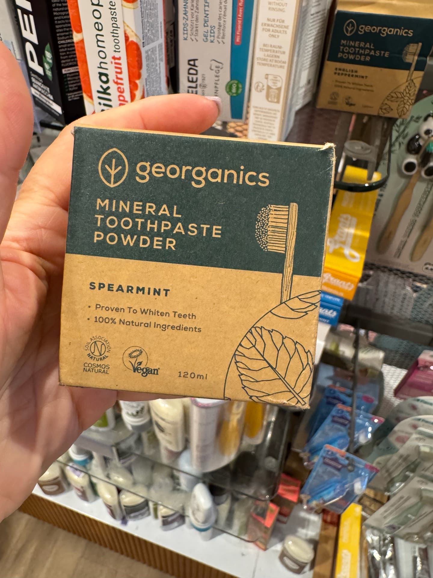 Зубная паста в порошке Georganics с мятой