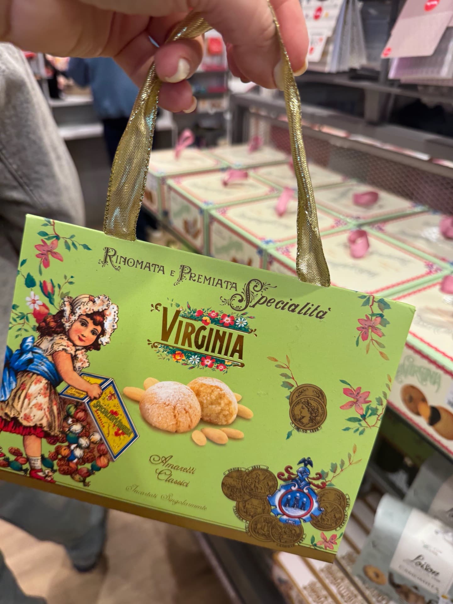 Virginia Amaretti Cookies
