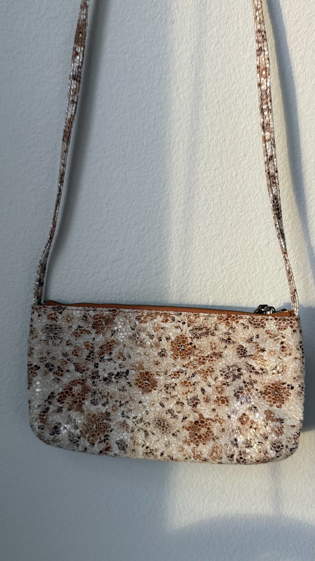 Trendy Floral Clutch