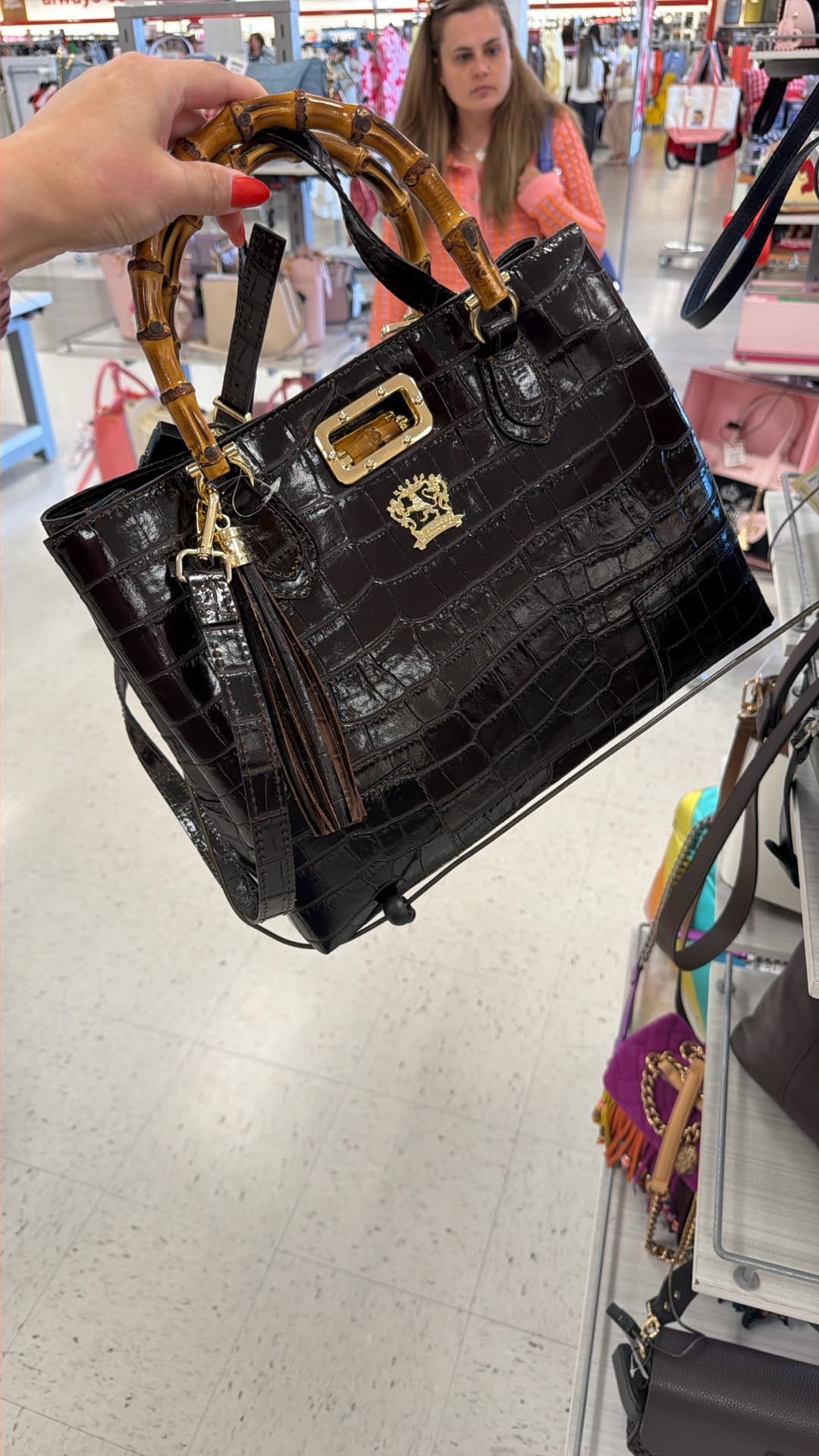 Chic Crocodile-Pattern Handbag