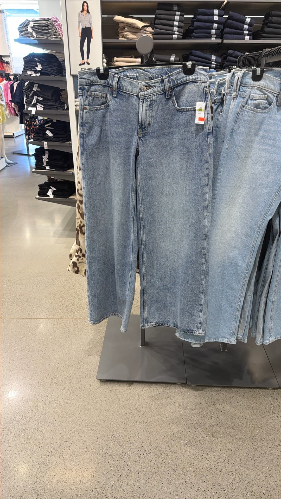 Classic Wide-Leg Jeans
