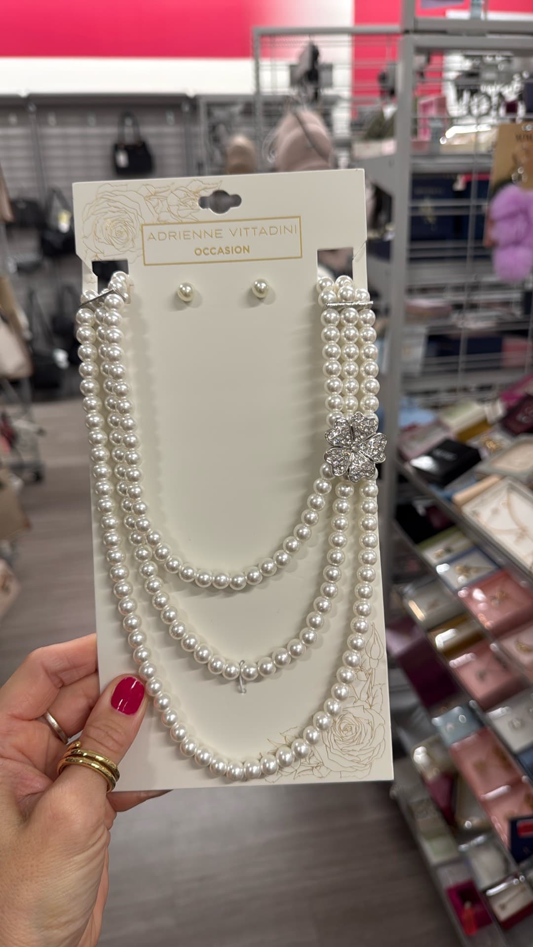 Elegant Pearl Necklace Set