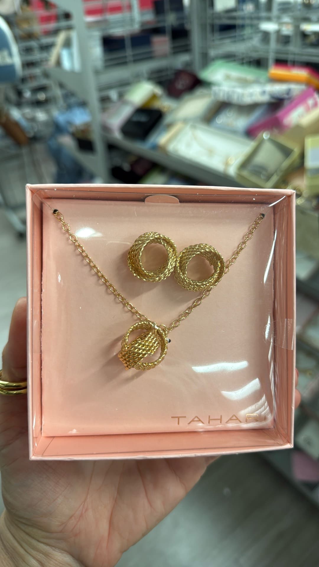 Elegant Gold Jewelry Set