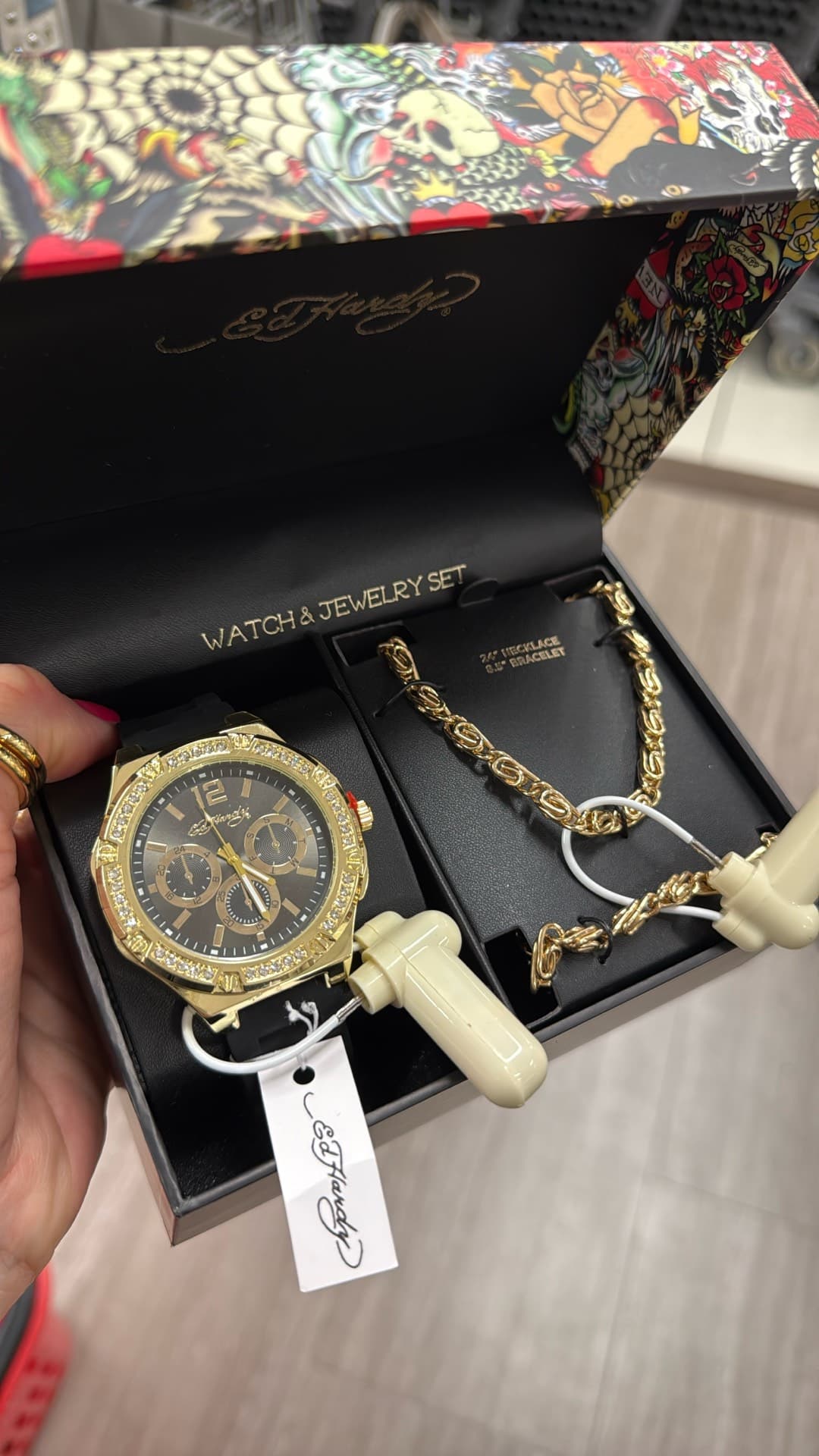 Ed Hardy Watch & Jewelry Set