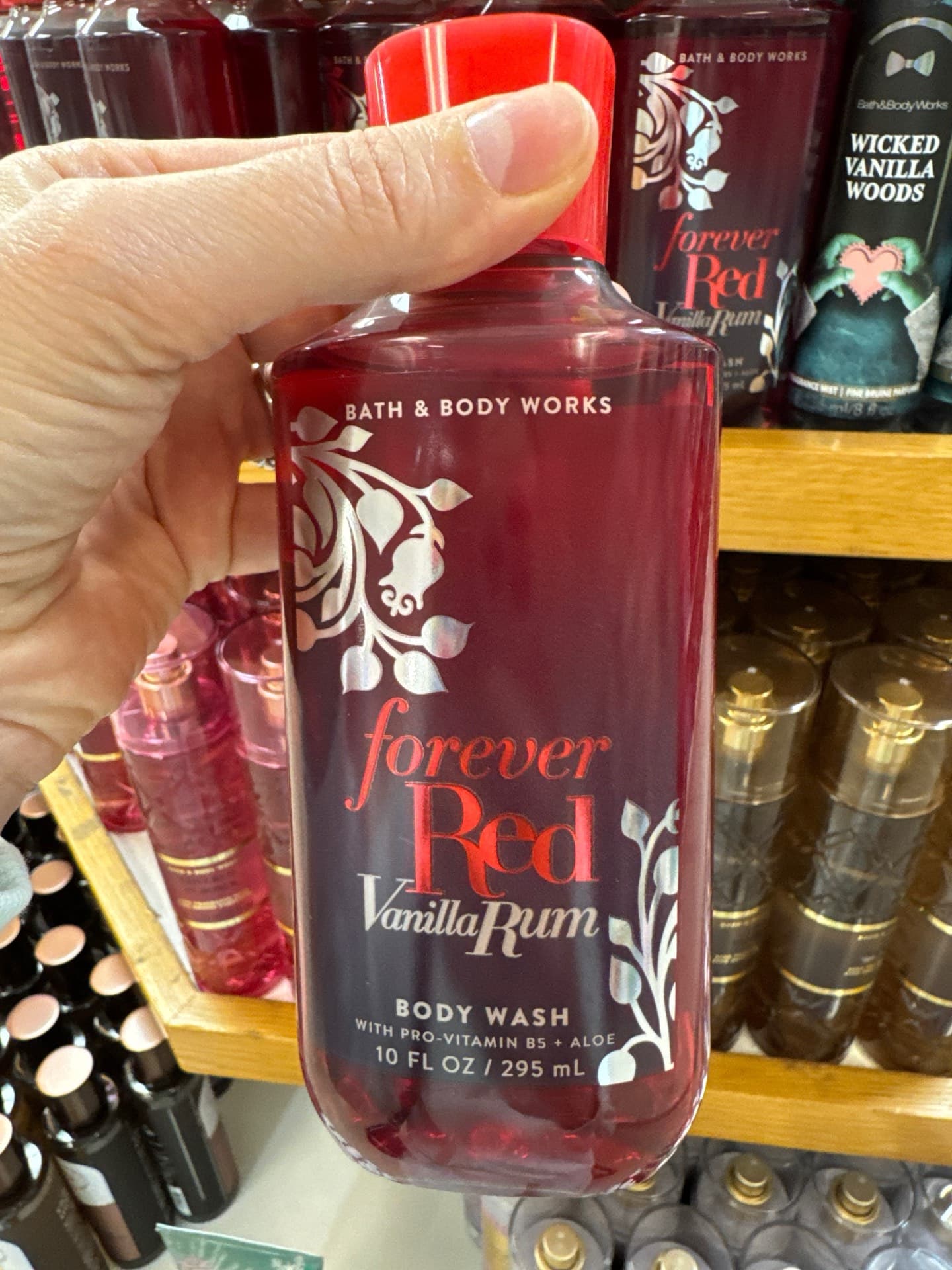 Forever Red Vanilla Rum Body Wash