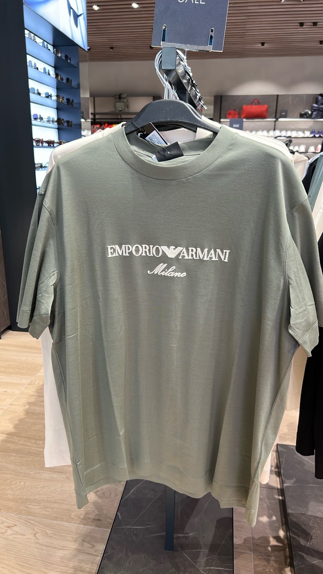Футболка Emporio Armani
