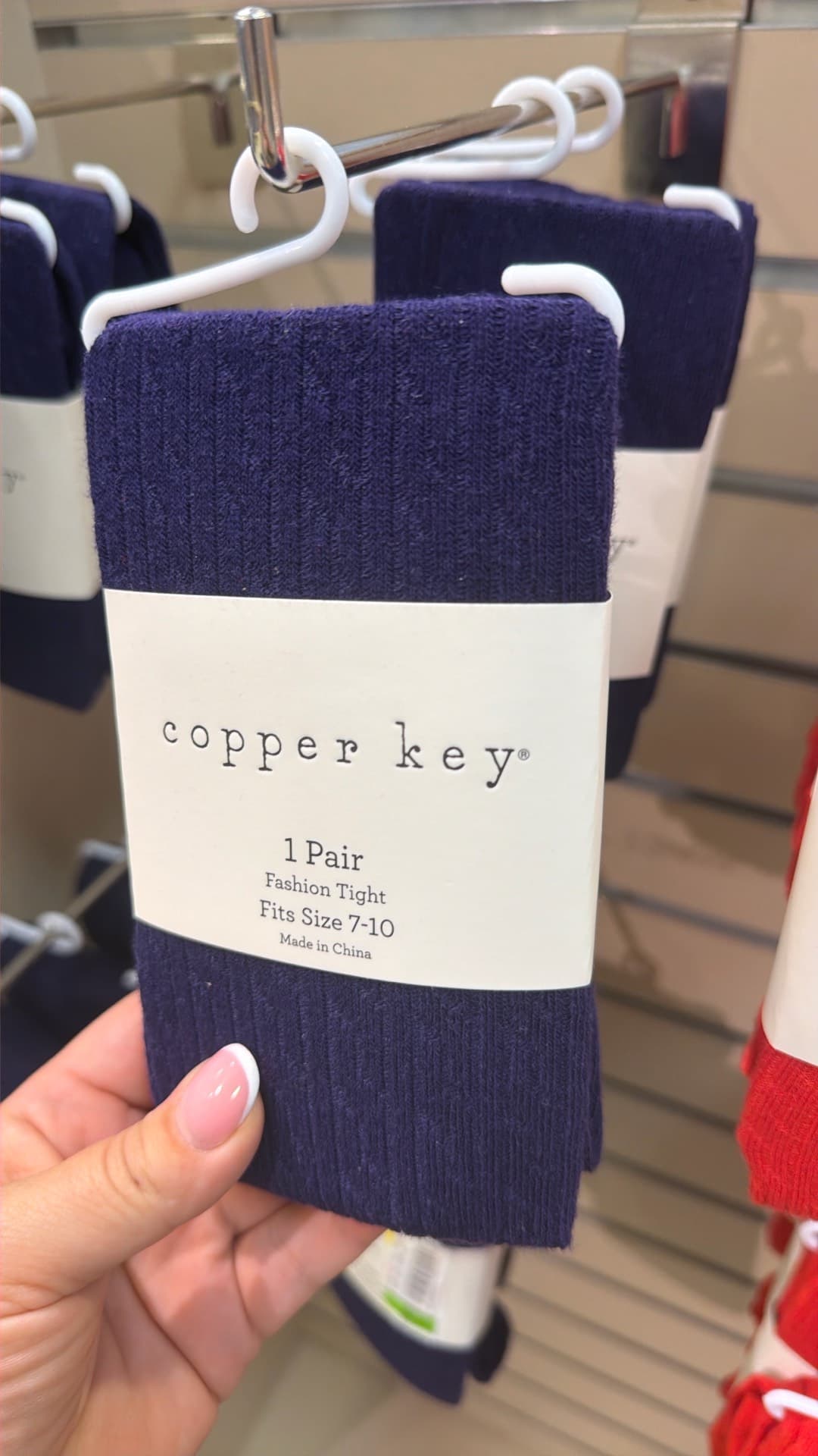 Модные колготки Copper Key