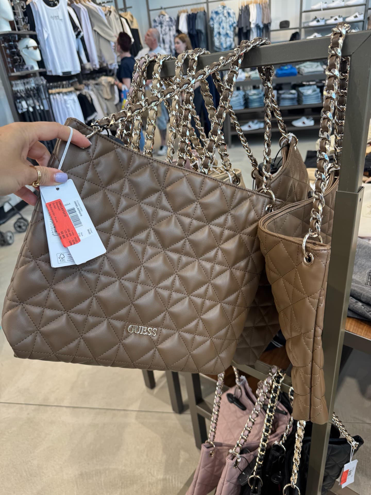 Квадратная сумка Guess