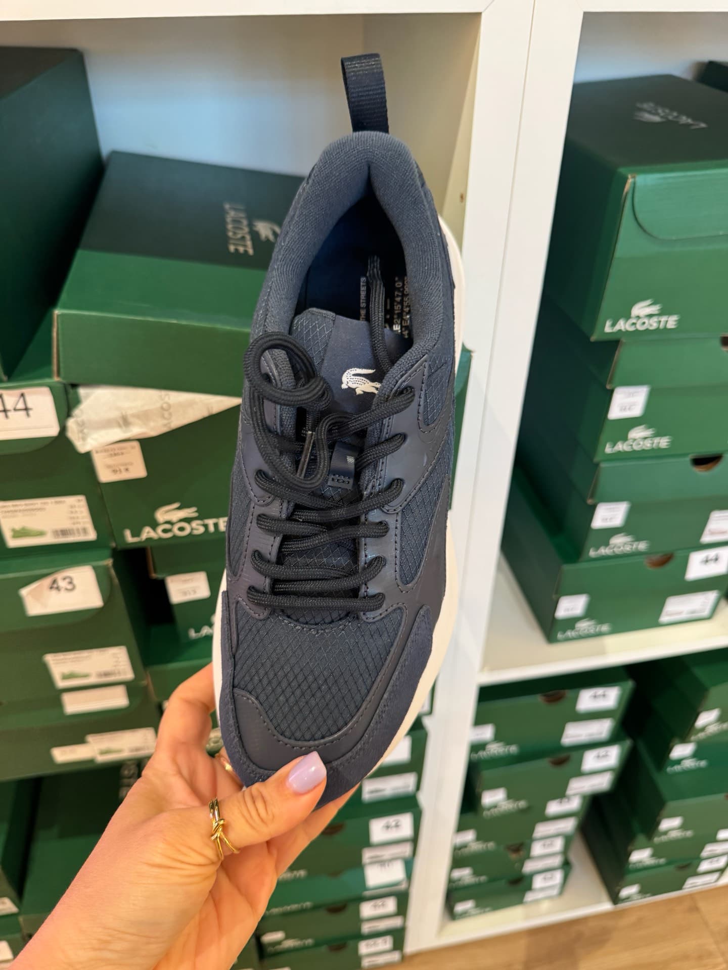 Спортивные кроссовки Lacoste