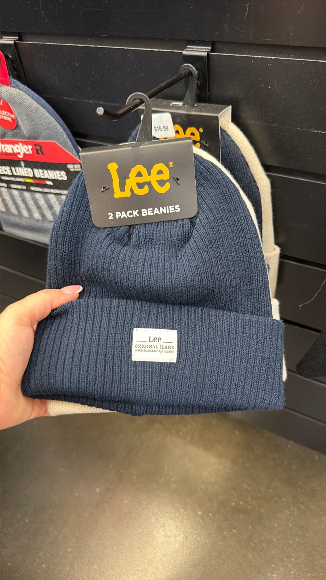 Шапки Lee в комплекте из 2 штук