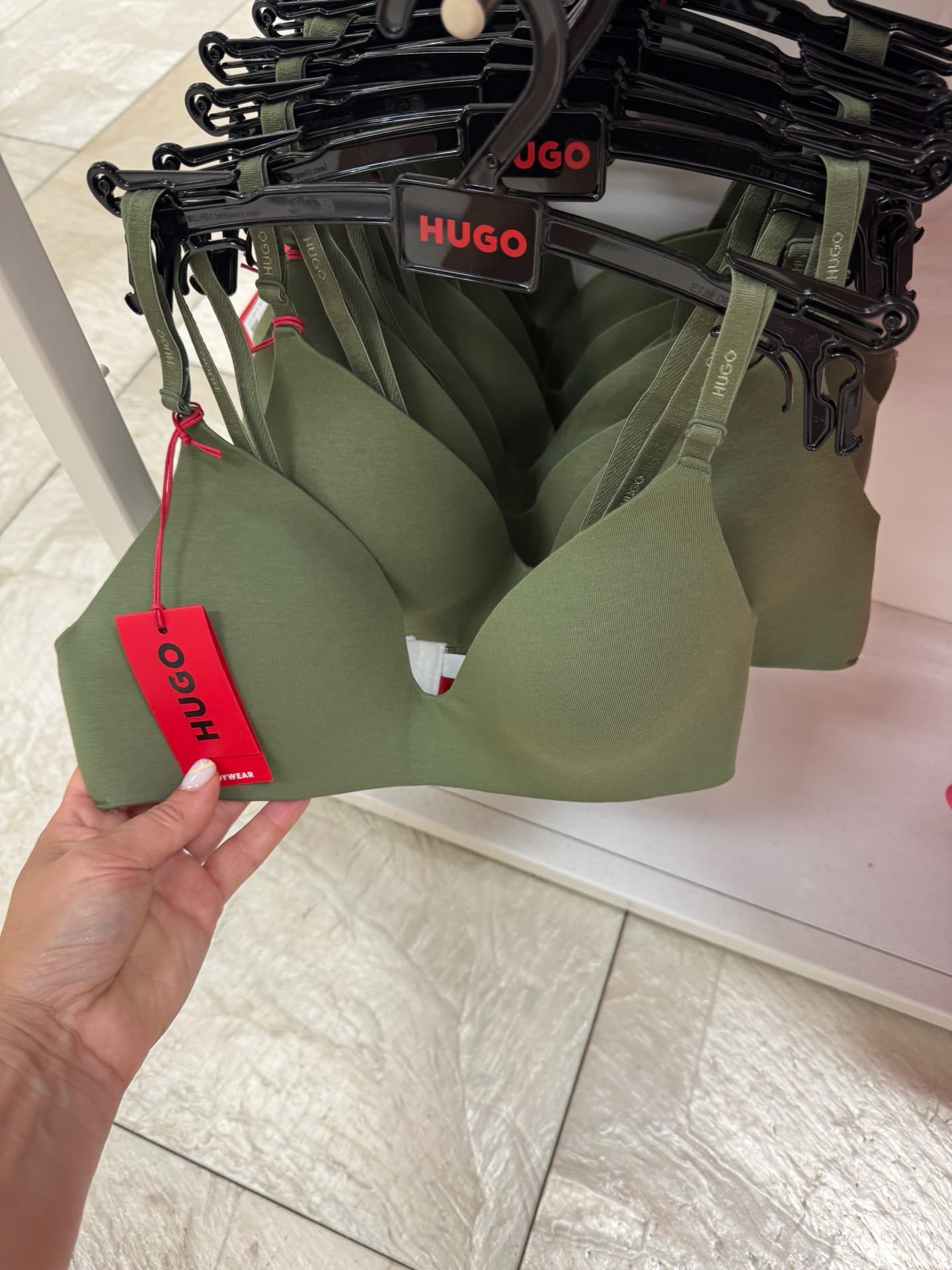 Оливковый бюстгальтер Hugo