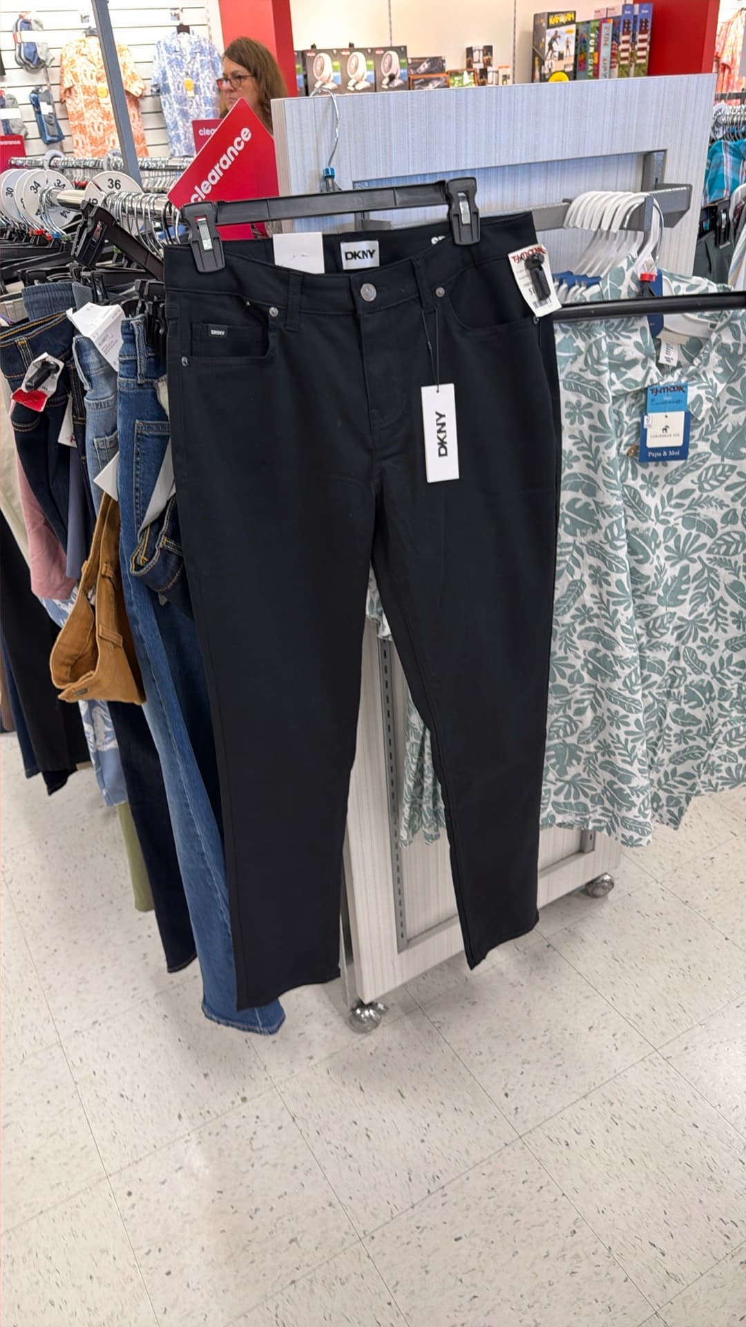 Черные брюки DKNY
