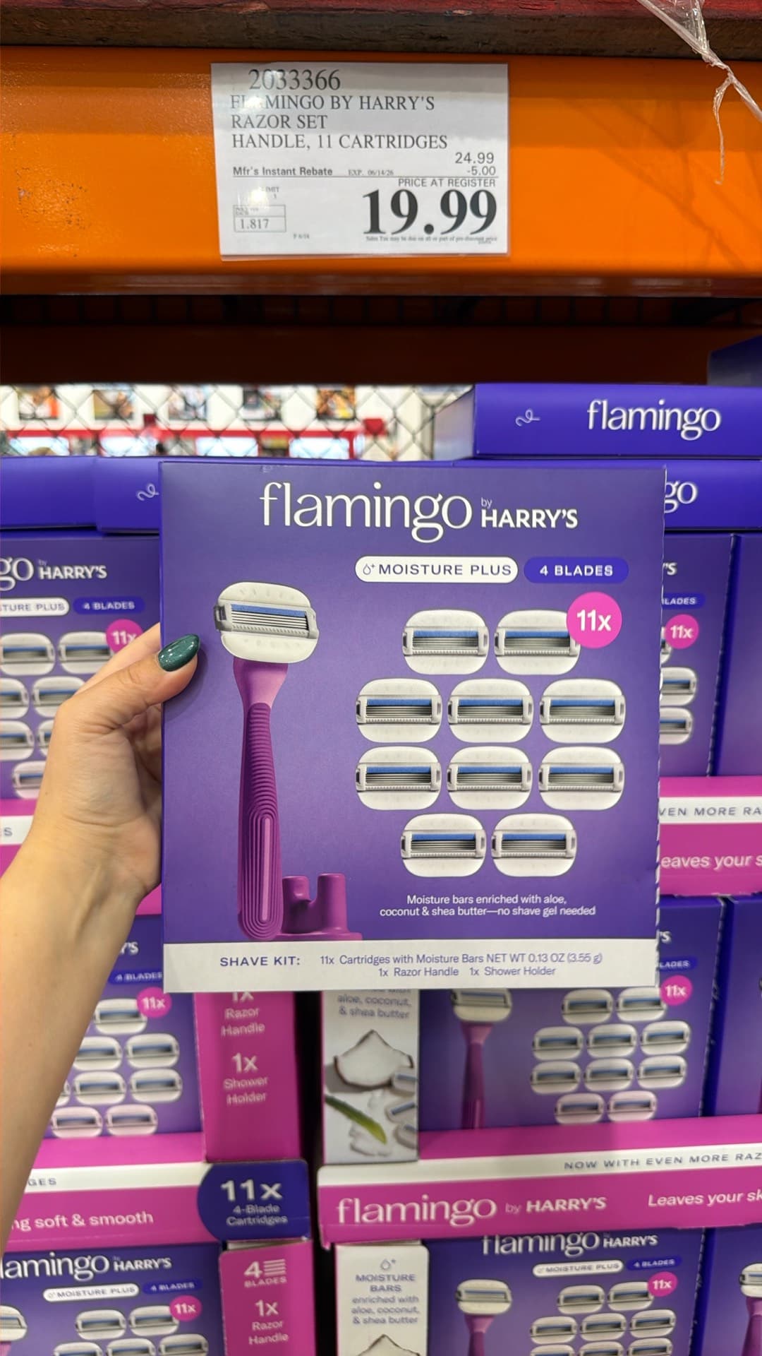 Набор бритв Flamingo от Harry's