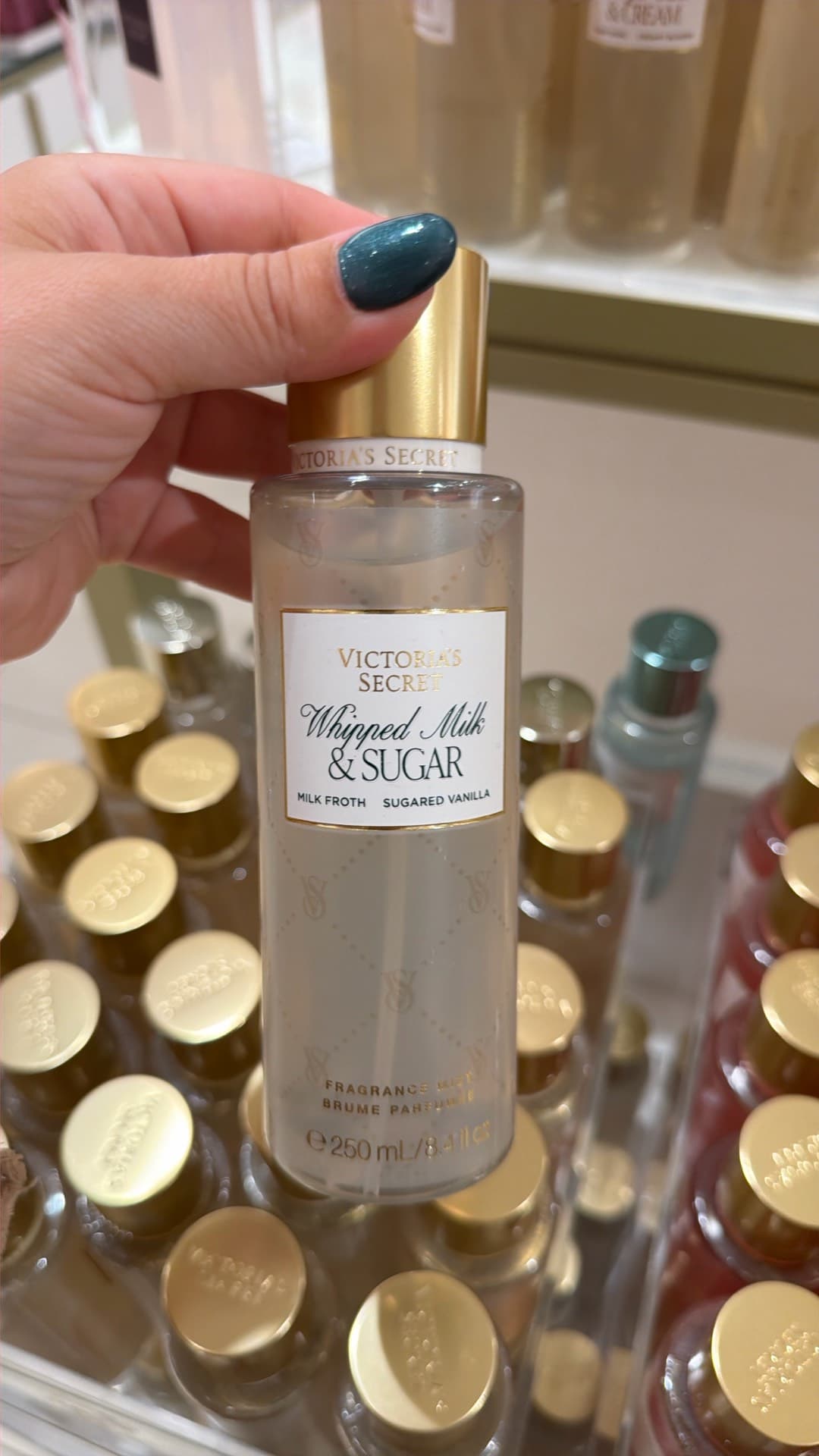 Парфюмерная вода Victoria's Secret Взбитое молоко и сахар