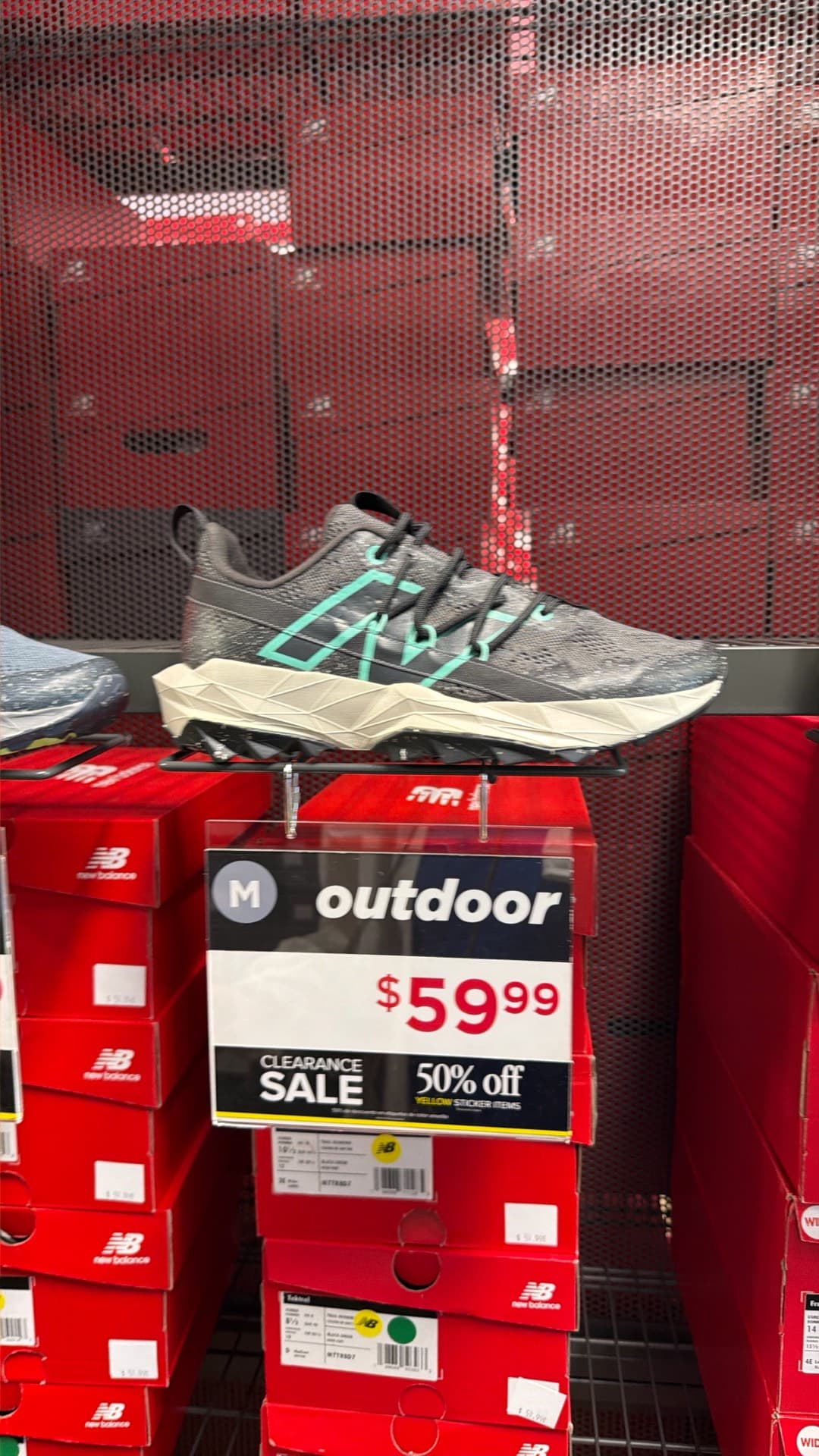 Кроссовки New Balance для активного отдыха