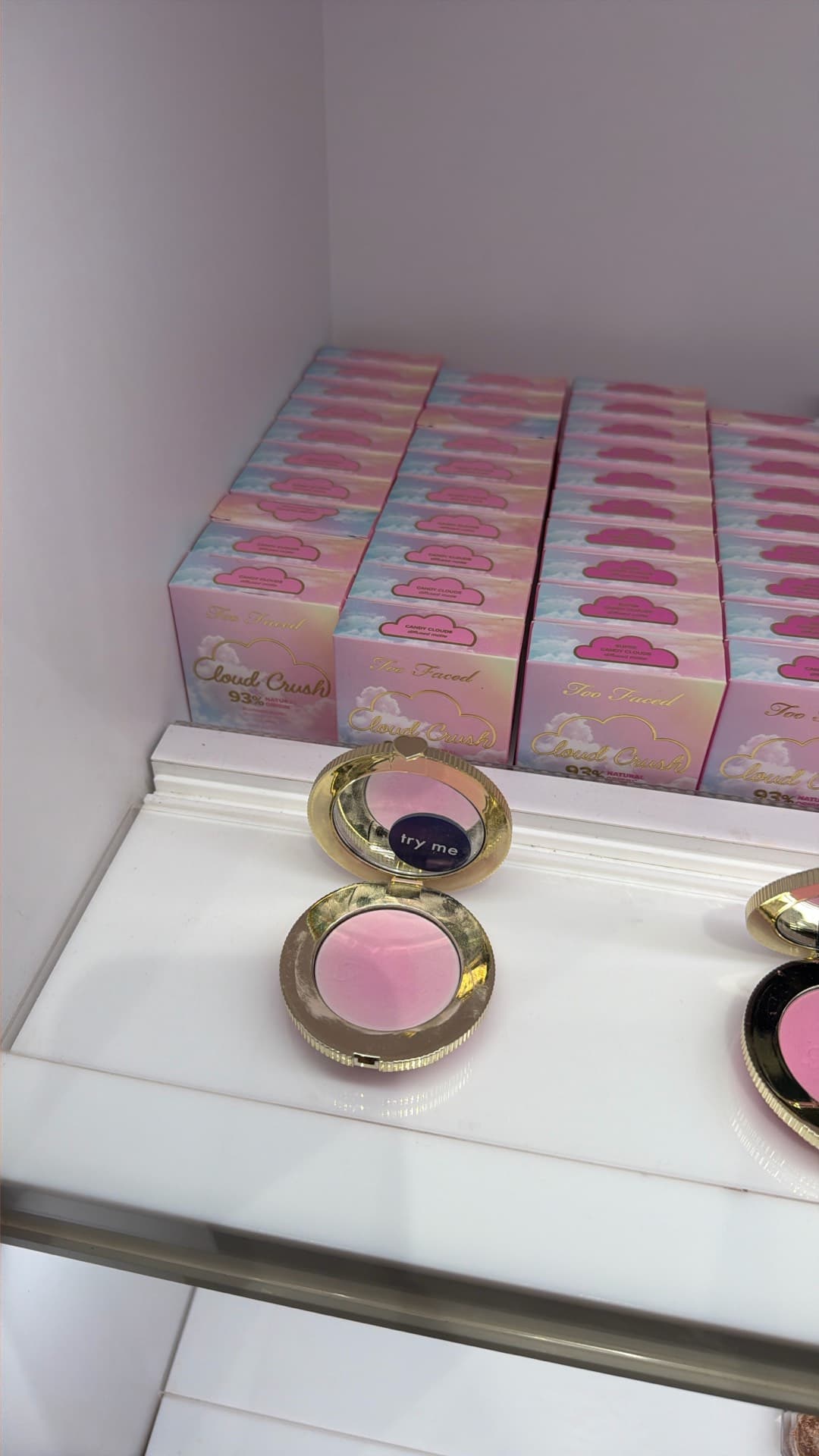 Румяна Too Faced Cloud Crush