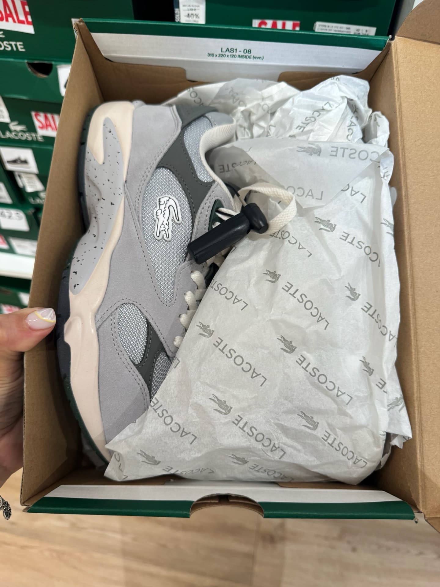 Кроссовки Lacoste для повседневной носки