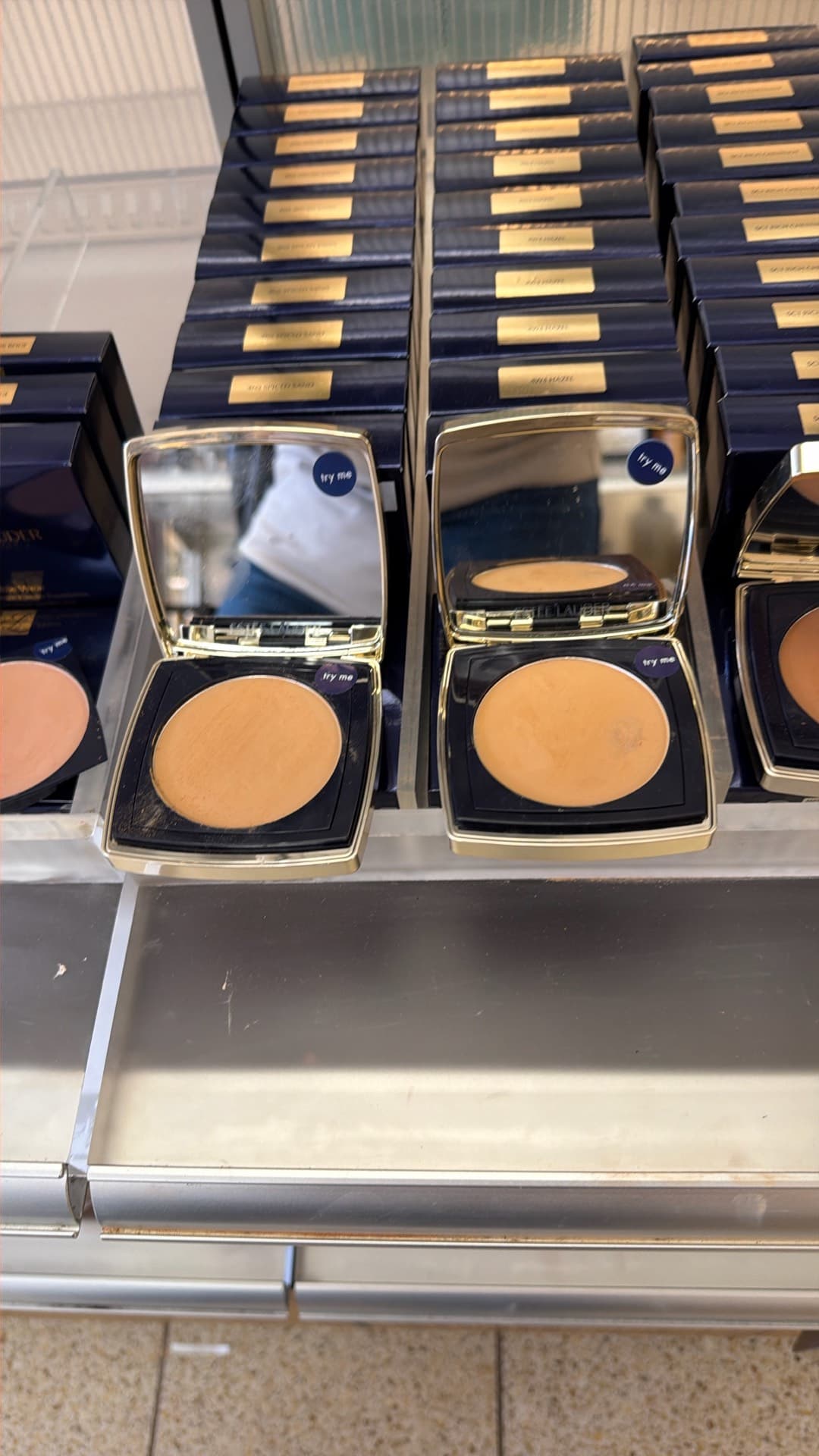 Компактная пудра Estee Lauder
