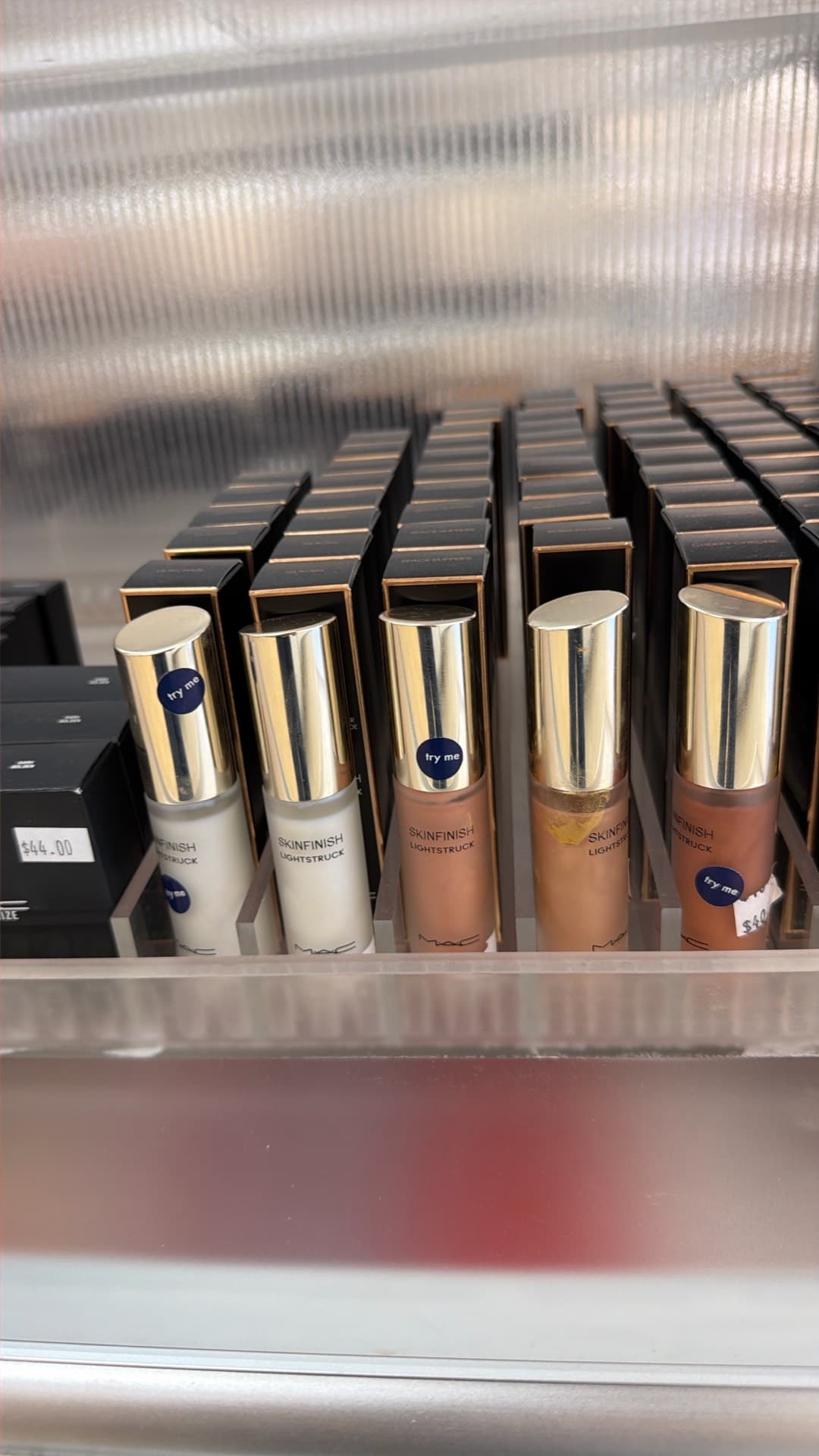 Скинфиниш Lightstruck от MAC