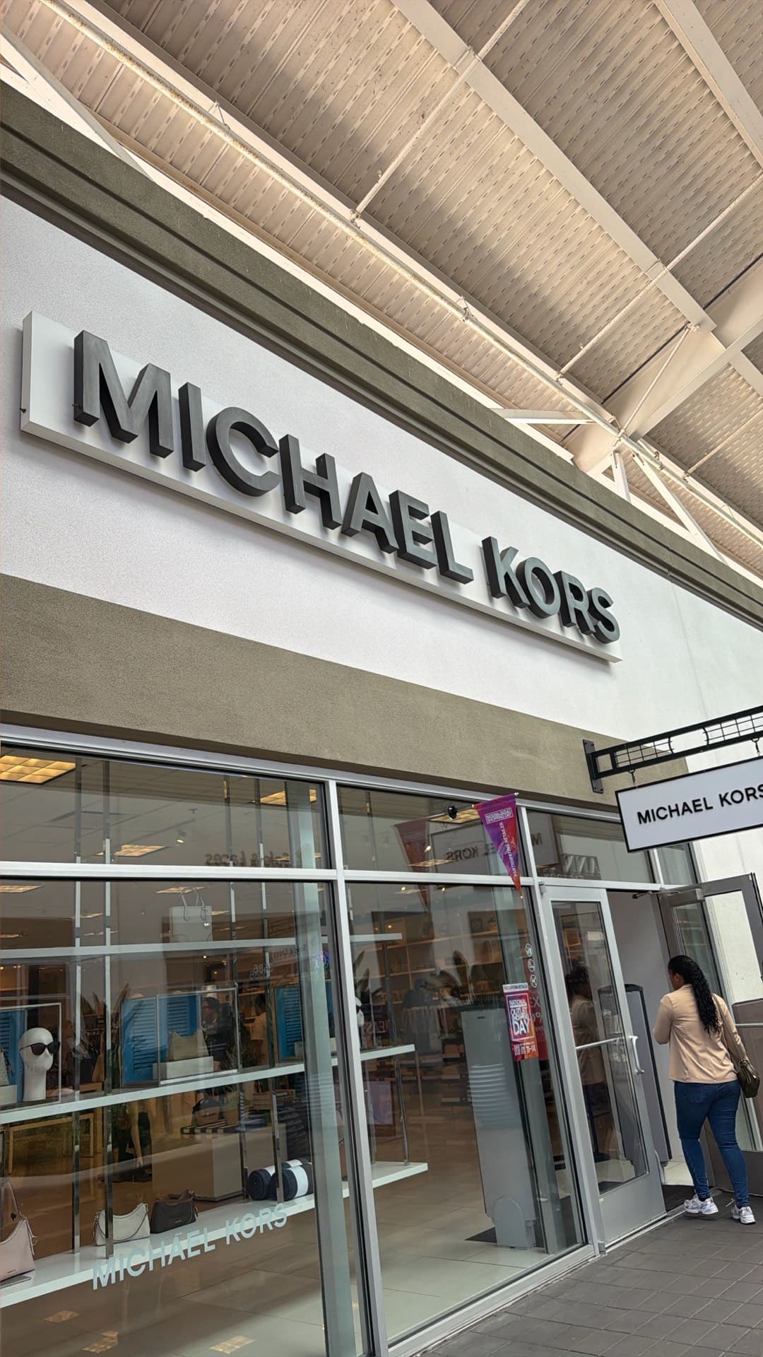 Магазин Michael Kors