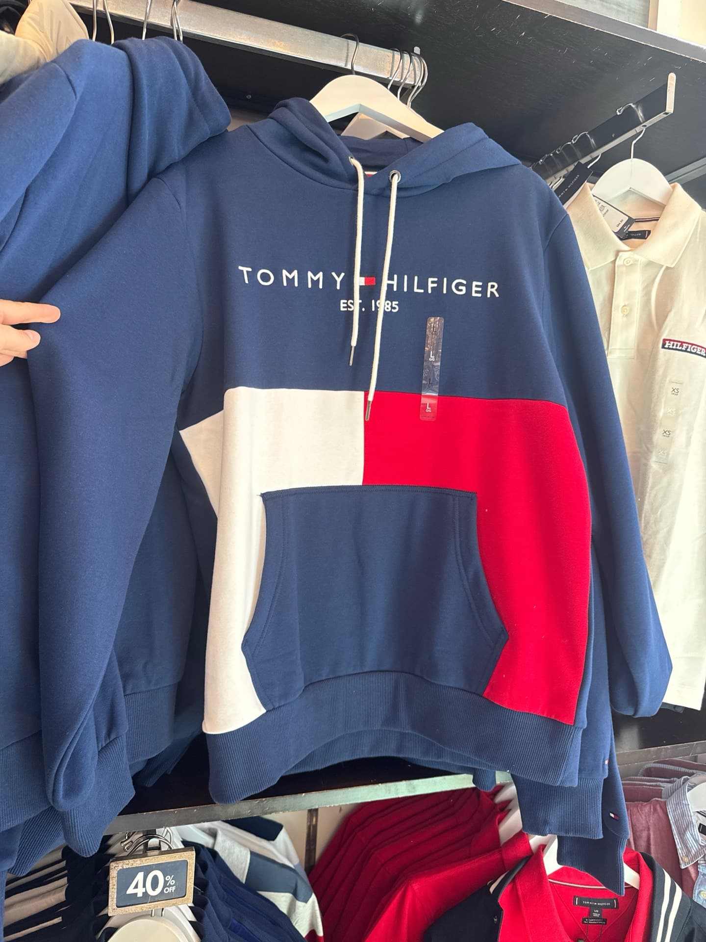 Свитшот Tommy Hilfiger с цветными блоками