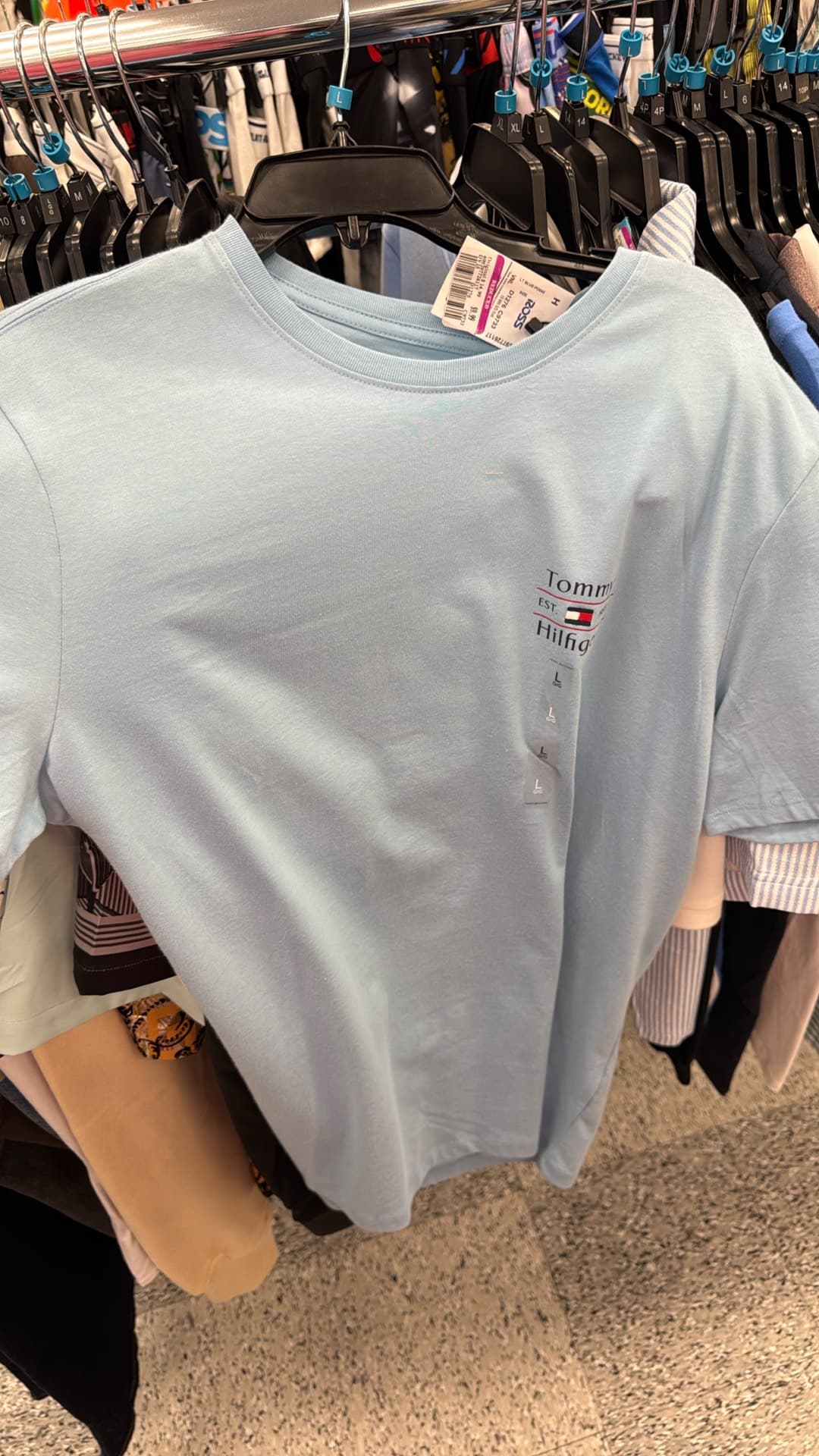 Голубая футболка Tommy Hilfiger